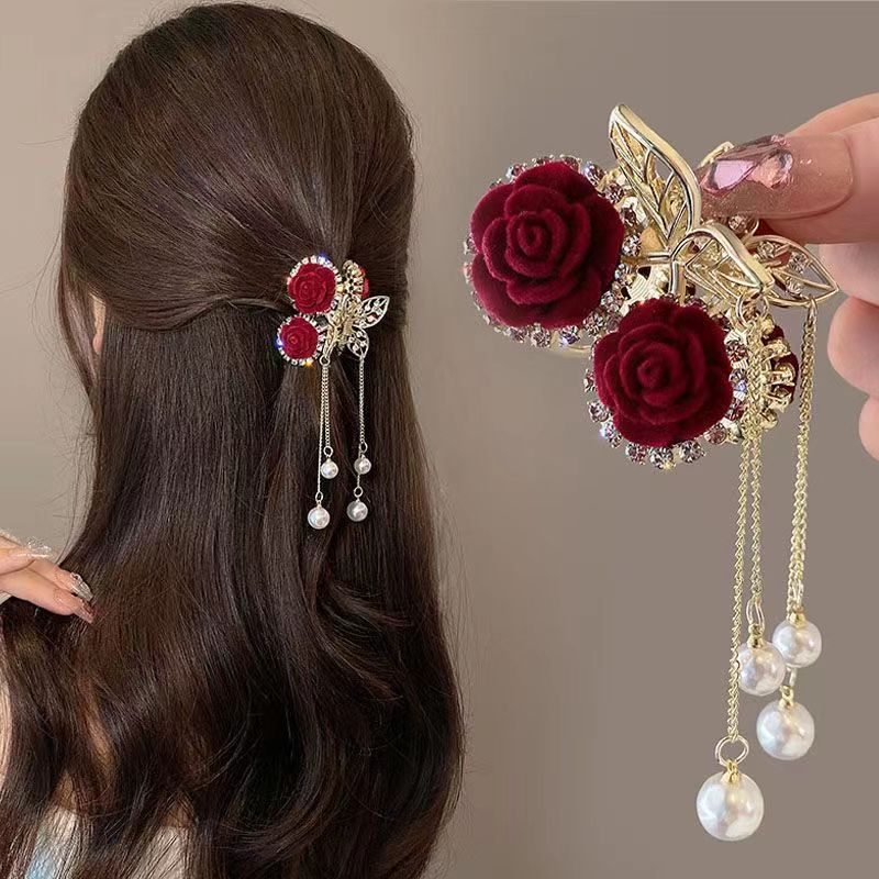 Pinzas de pelo elegantes para niñas: flores 3D con cadenas de perlas colgantes