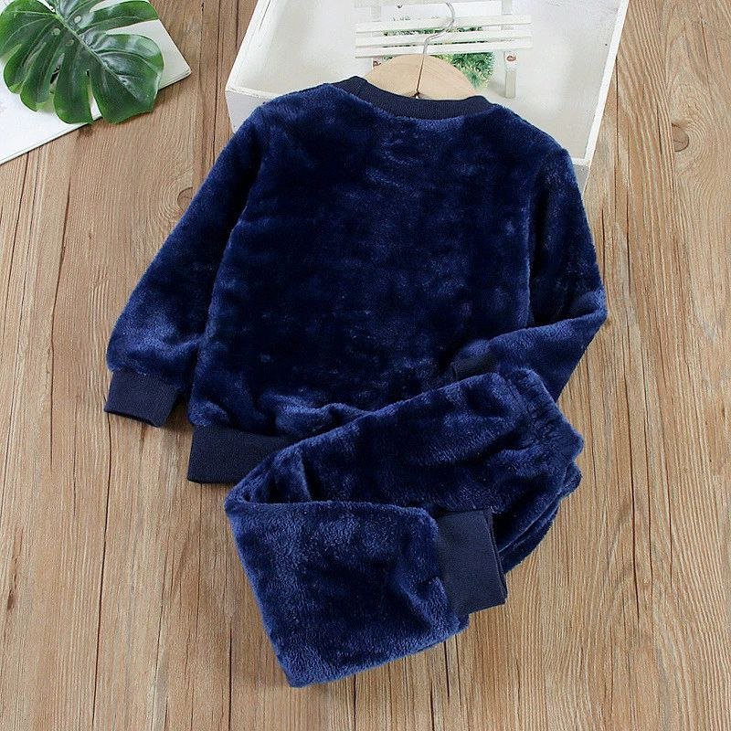 Pijama de 2 piezas con bordado de dibujos animados, cálido para invierno